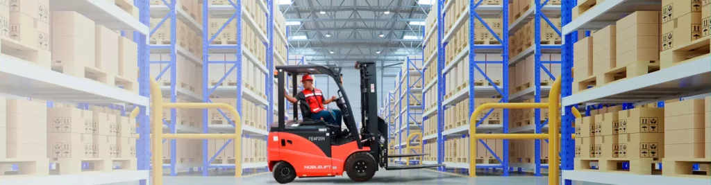 banner montacargas electricos